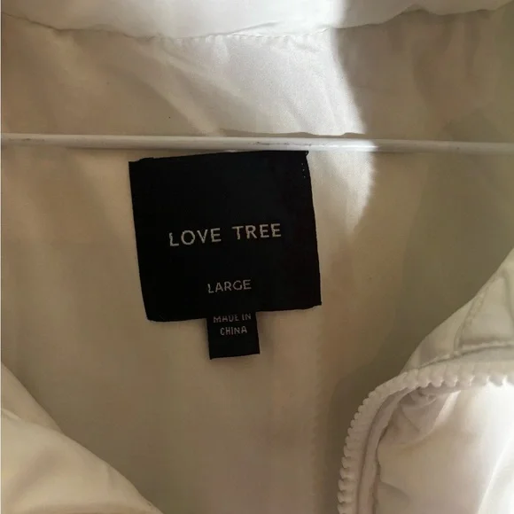 Love Tree White Quilted Puffer Vest - Sleeveless Zip Front - Picture 3 of 3
